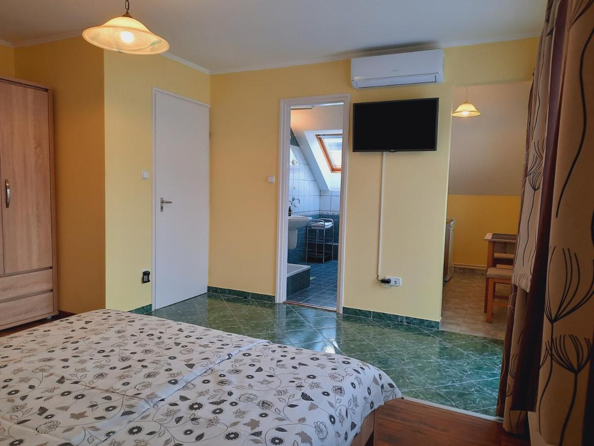Apartmanhaz King Heviz Exterior photo