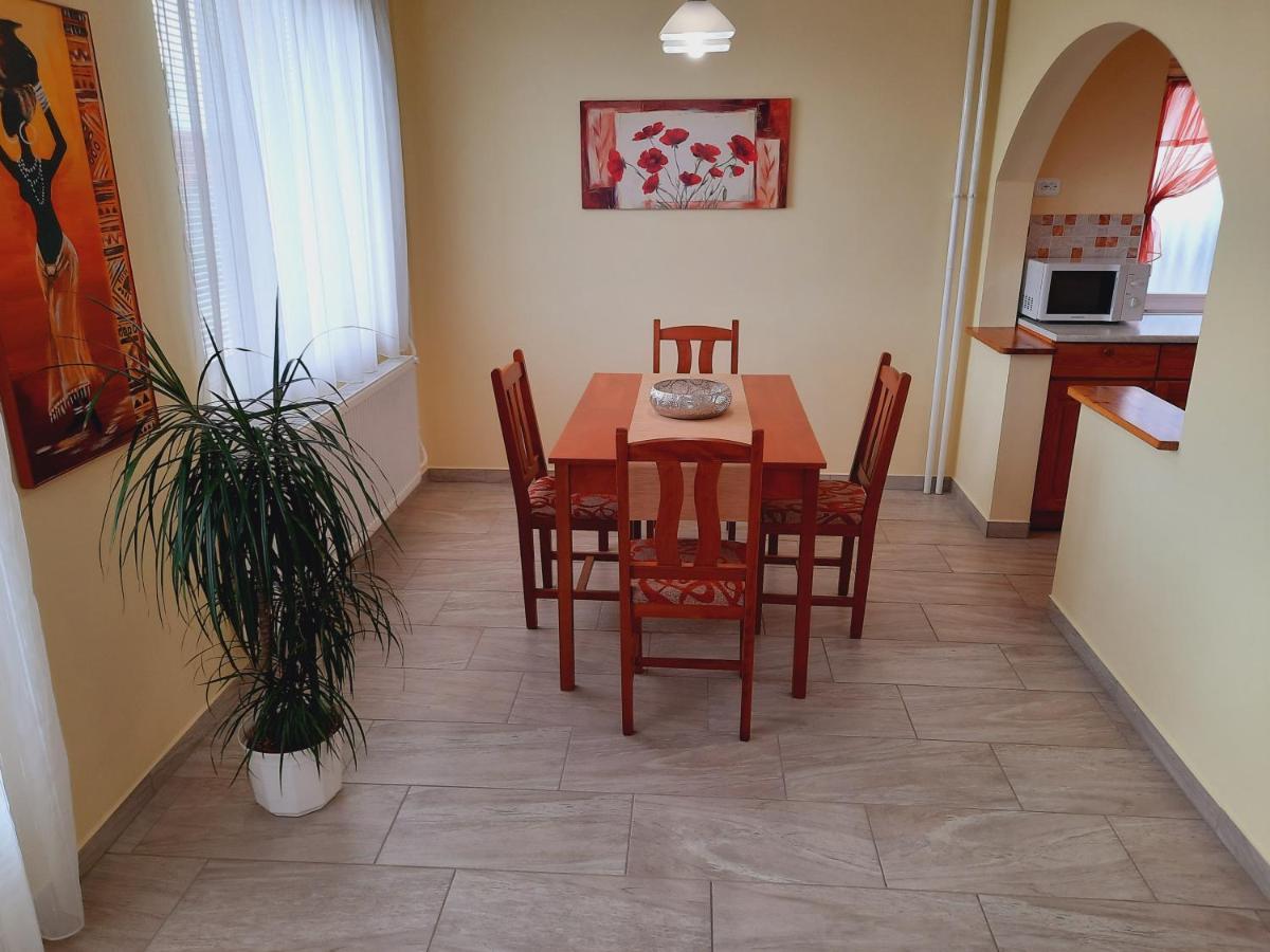 Apartmanhaz King Heviz Exterior photo